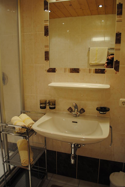 Haus Untergand Apartment ซังคท์อันทอนอัมอาร์ลแบร์ก ห้อง รูปภาพ